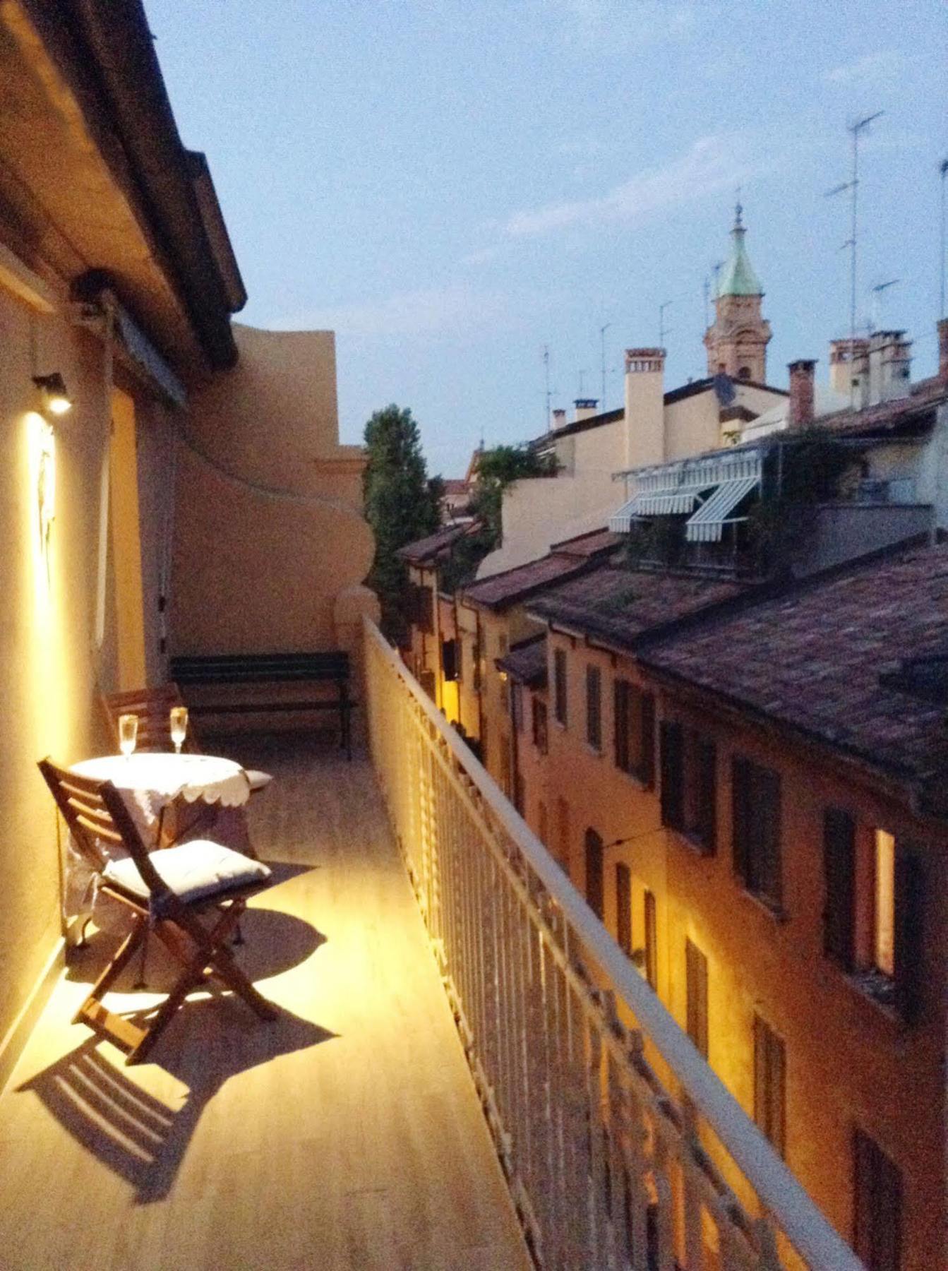 Air Of Art Apartment Bologna Exterior photo